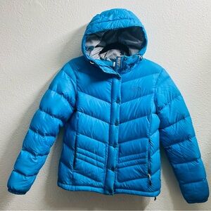 ✨ The North Face Women’s Cropped Puffer Jacket – Size M ✨